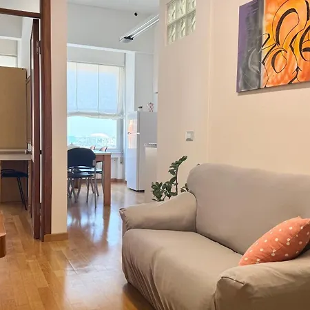 Se161 - Senigallia, Bilocale In Centro, Con Vista Mare E Rotonda Daire