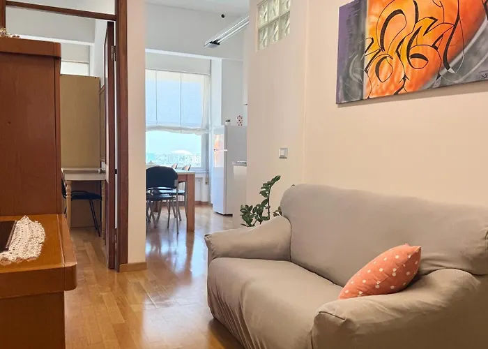 Bilocale In Centro, Con Vista Mare E Rotonda Apartment