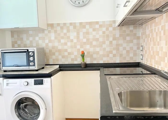 Apartment Bilocale In Centro, Con Vista Mare E Rotonda *